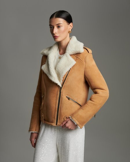 Короткая дубленка