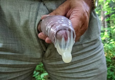 Использованные презервативы