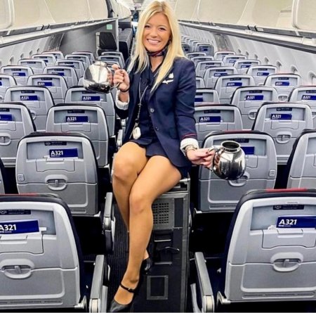 Claire castel бортпроводница