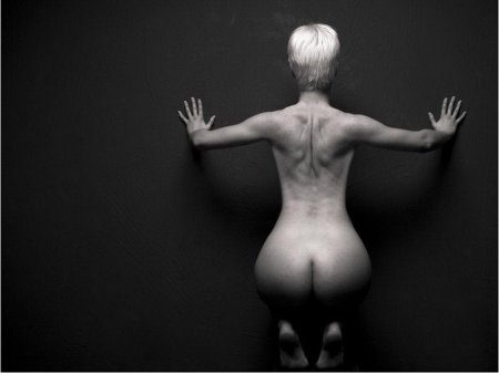 Креативное ню