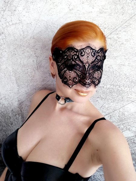 Сексуальная маска