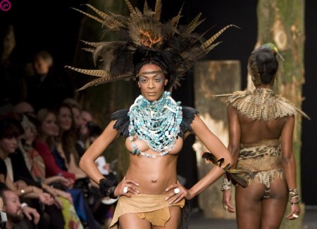 Скандальные показы мод