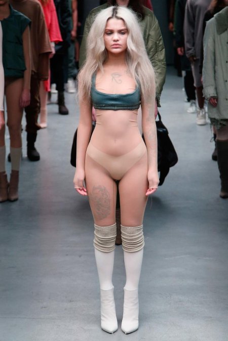 Ванесса бикрофт перфоманс