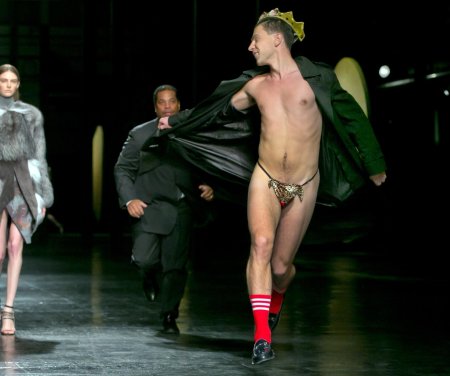 Мужской показ мод