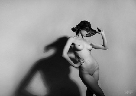 Женщина в шляпе