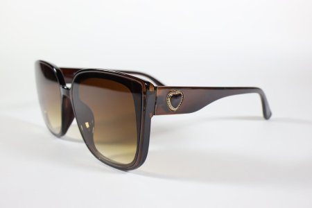 Женские солнцезащитные очки