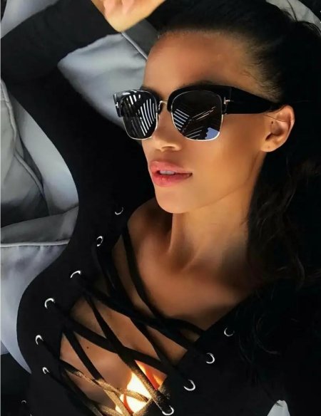 Cолнцезащитные очки женские