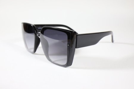 Очки женские солнцезащитные