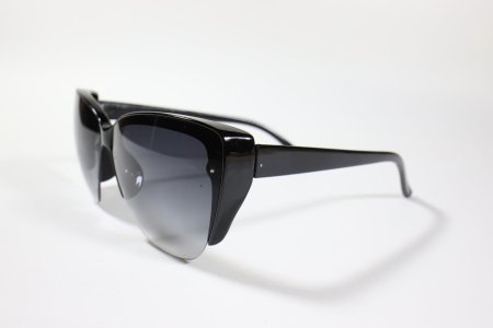 Женские солнцезащитные очки