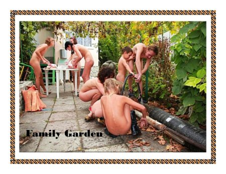 На даче голышом