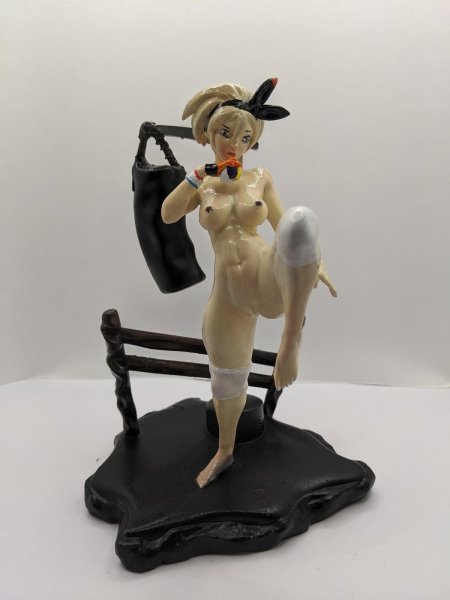 Сексуальная фигурка