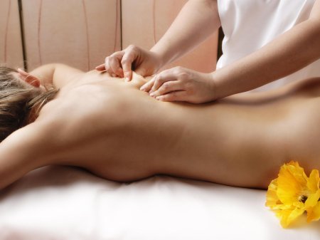 Массаж спины классический