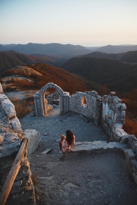 Где снимали грозовые ворота