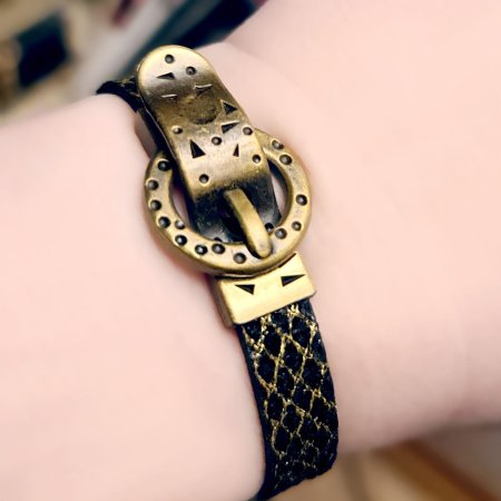 Кожаные браслеты