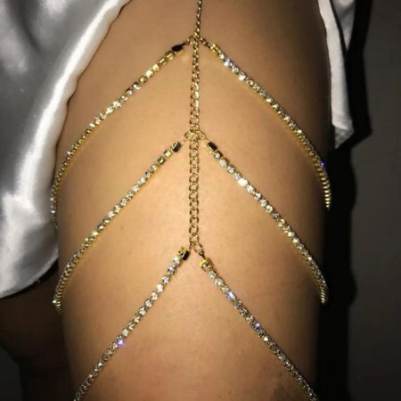 Эротический наряд из цепочек