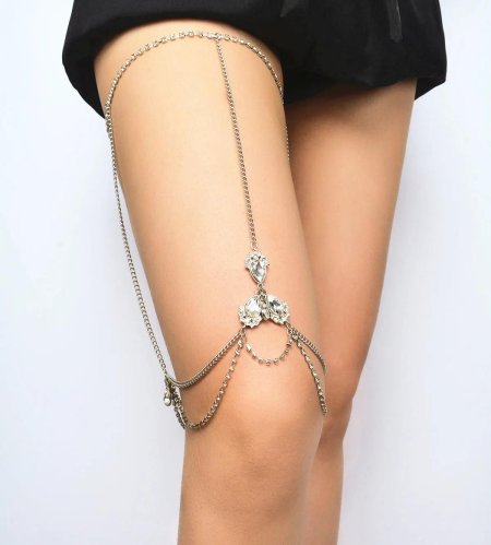 Украшение цепочка на ногу