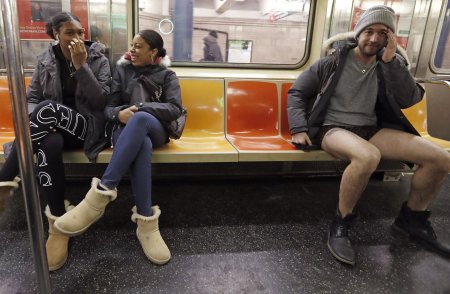 No pants subway ride