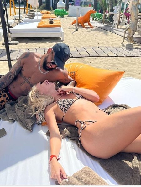 Футболистка алиша леманн