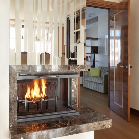 Камин в современном интерьере