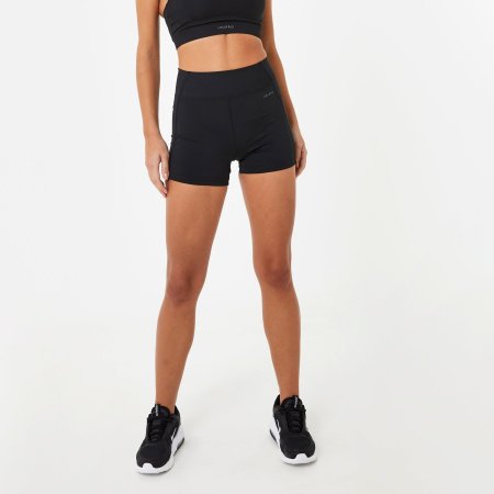 Спортивные шорты