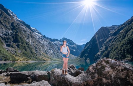 Девушка в горах