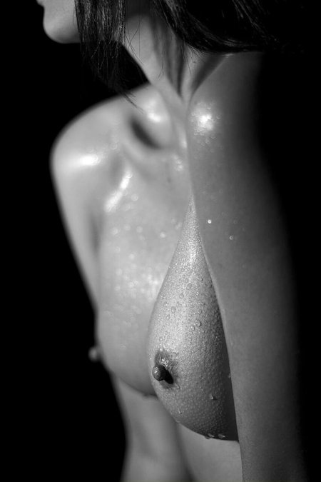 Черно белая эротика