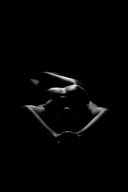 Черно белая эротика