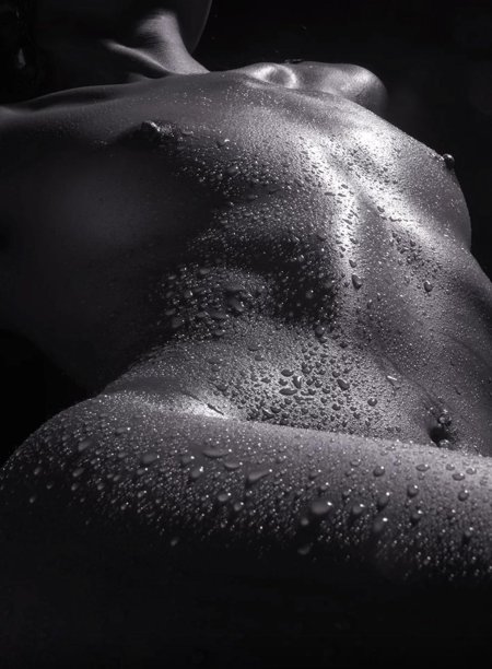 Белые капли