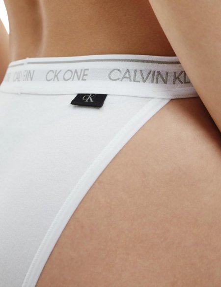 Трусики кельвин кляйн