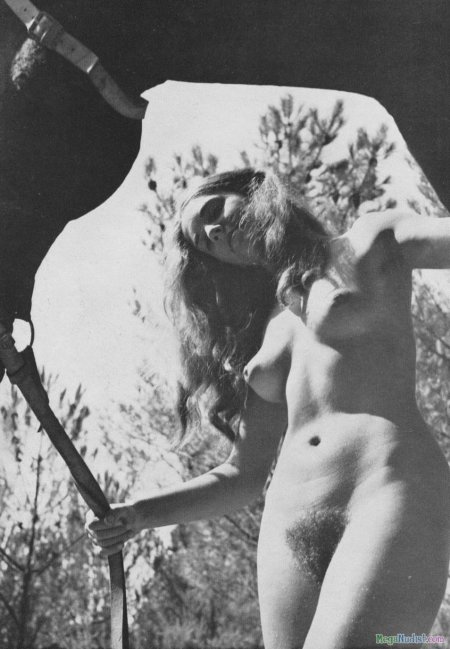 Молодые нудистки ретро