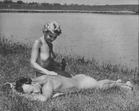 Ретро на реке голые купальщики