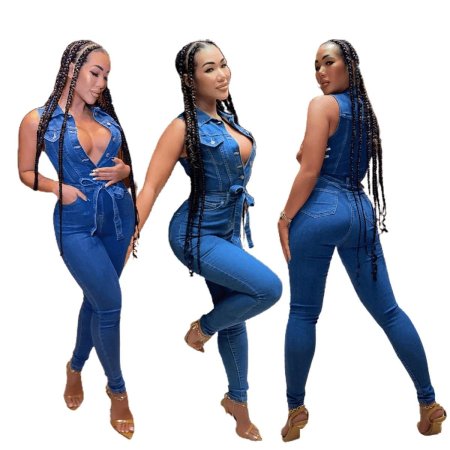 Джинсовый облегающий комбинезон