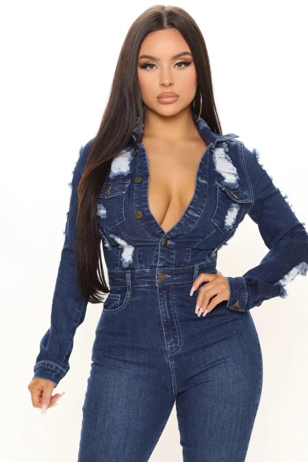 Женский джинсовый комбинезон