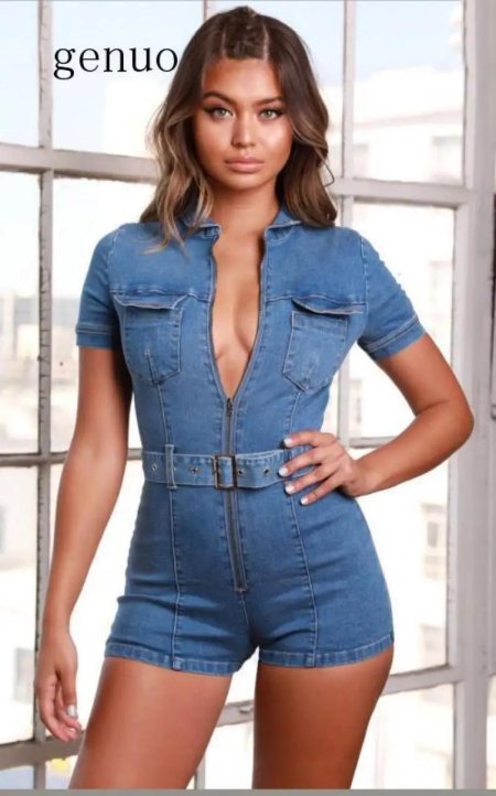 Женский джинсовый комбинезон