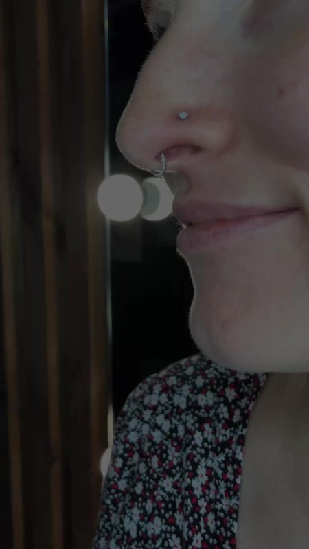 Пирсинг крыла носа