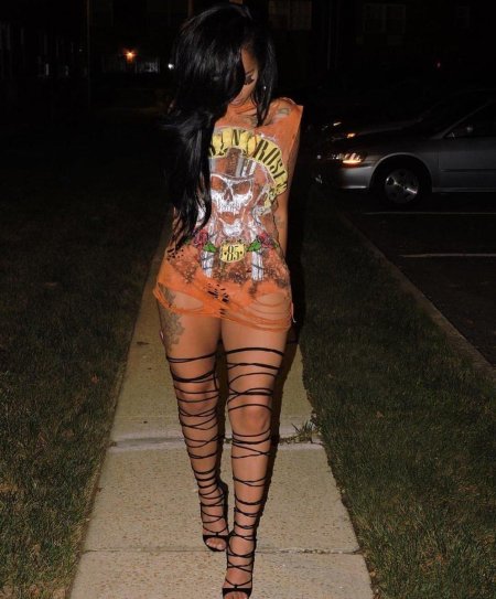 Вульгарная девушка