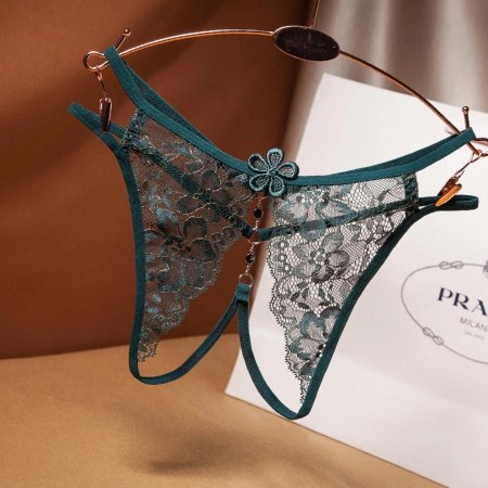 Cтринги женские с доступом