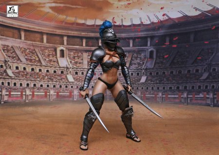 Девушка гладиатор фигурка