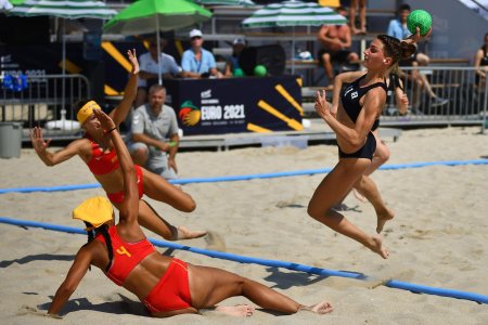 Пляжный гандбол женщины