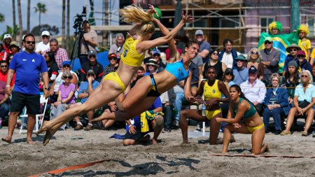 Пляжный гандбол женщины