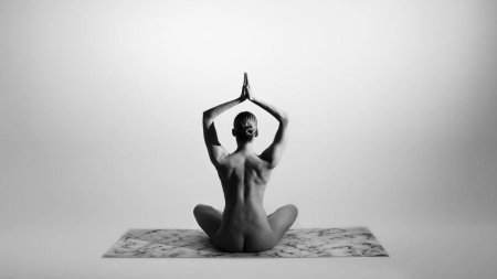 Лорен рудик голая йога