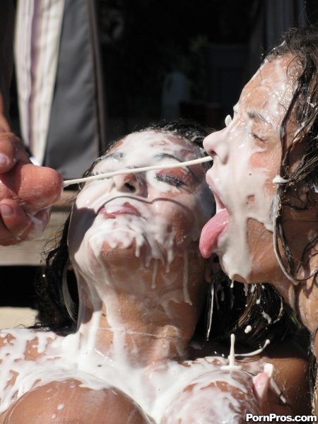 Море спермы на лице