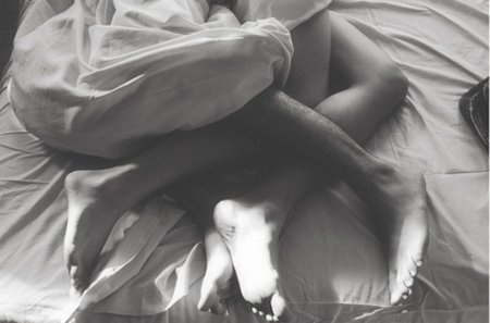 Объятия в постели