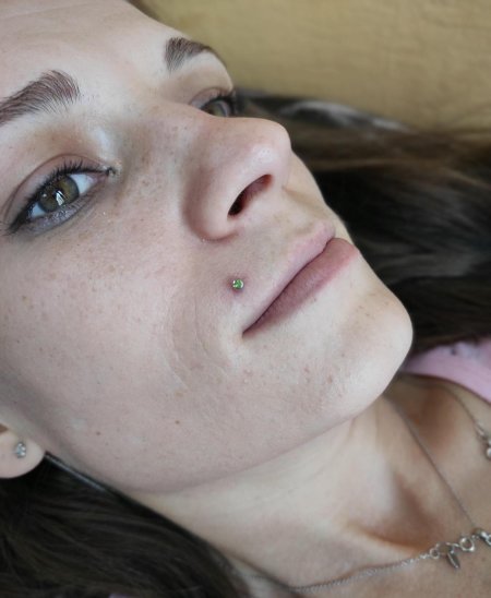 Пирсинг на губах