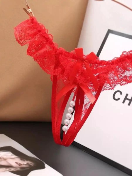 Трусики с бусинками