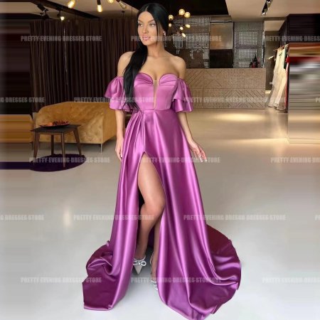 Вечернее платье с разрезом