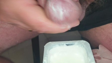 Сперма на еде