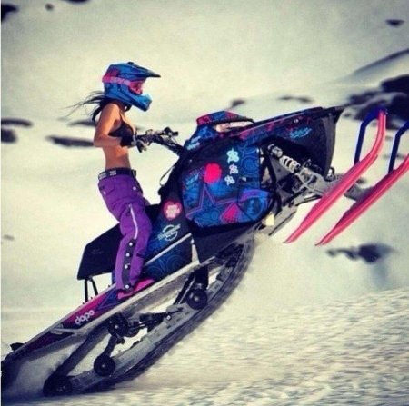 Мотоцикл снегоход