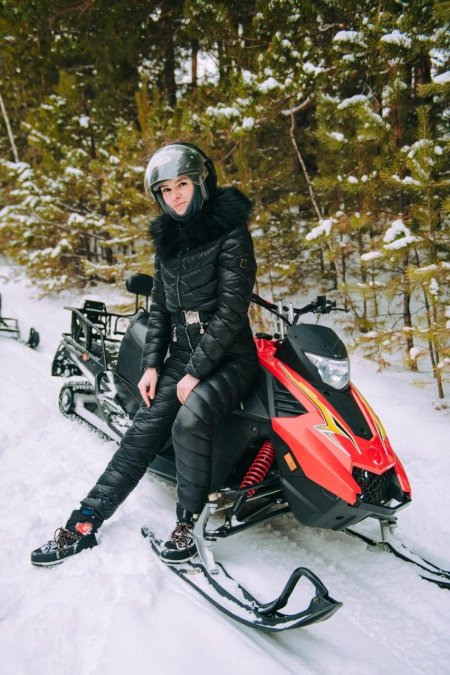 Прогулка на снегоходах