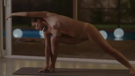 Голые йога